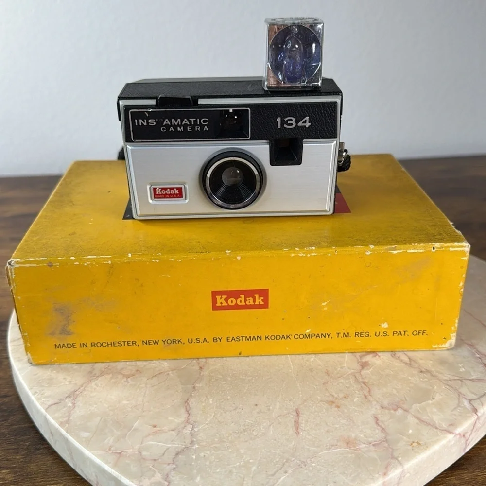 Vintage Real Kodak Instamatic 134 Camera - Black and Silver / Also Bag Charm
